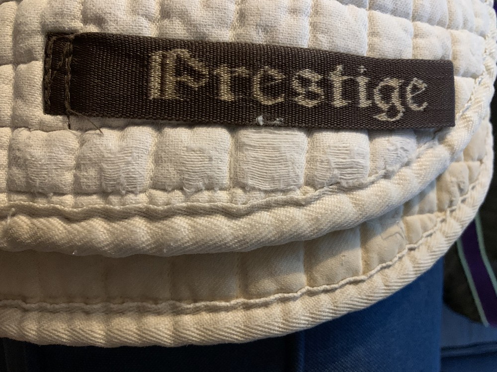 Saddle Pad White Prestige Used 22" Spine 21" Drop