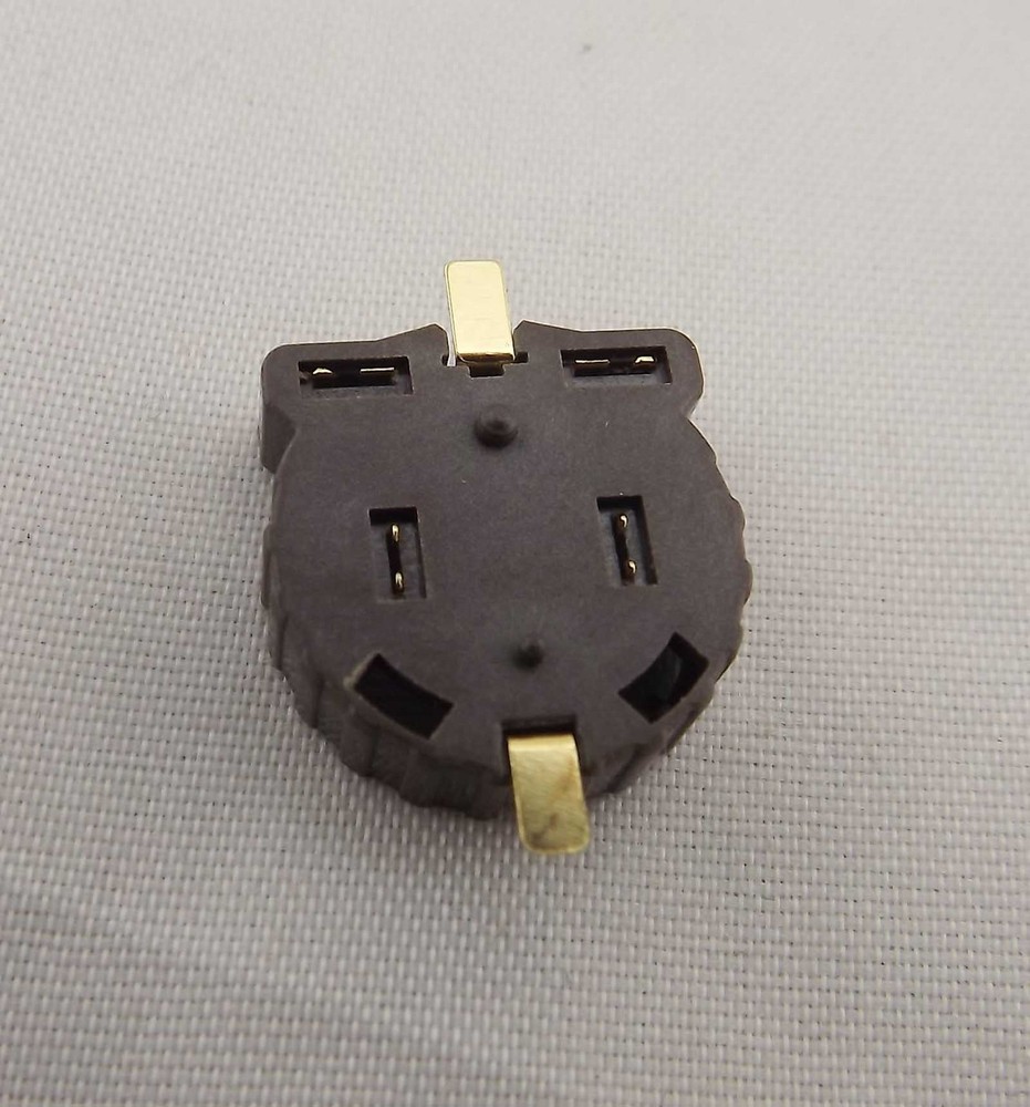 10pcs Battery 3V Button Cell Holder Socket Clip Case SMD Mount Portable CR1220