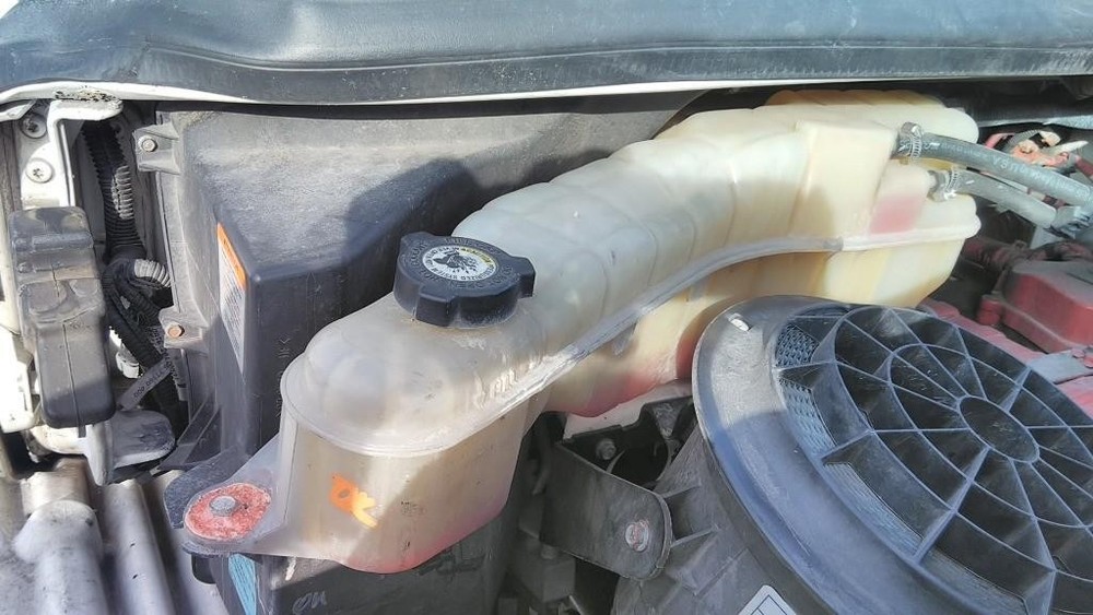 For 2018 FREIGHTLINER M2 106 RADIATOR OVERFLOW TANK ,  OH