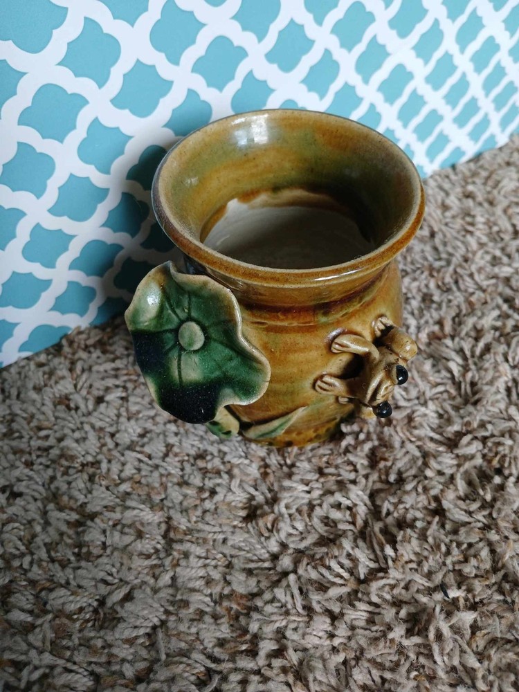Vintage Majolica Frogs Mini Planter