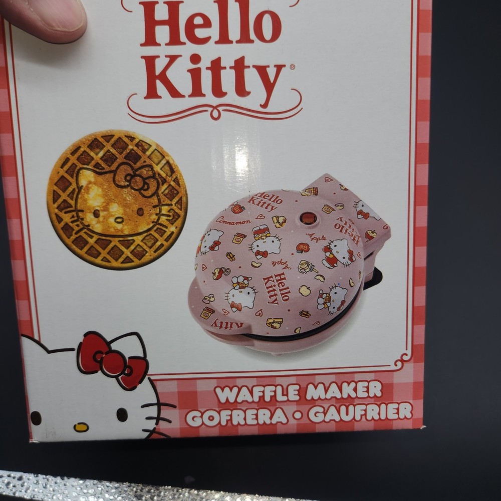 Sanrio Hello Kitty Mini Waffle Maker, Hello Kitty Kitchen Limited Edition, NEW