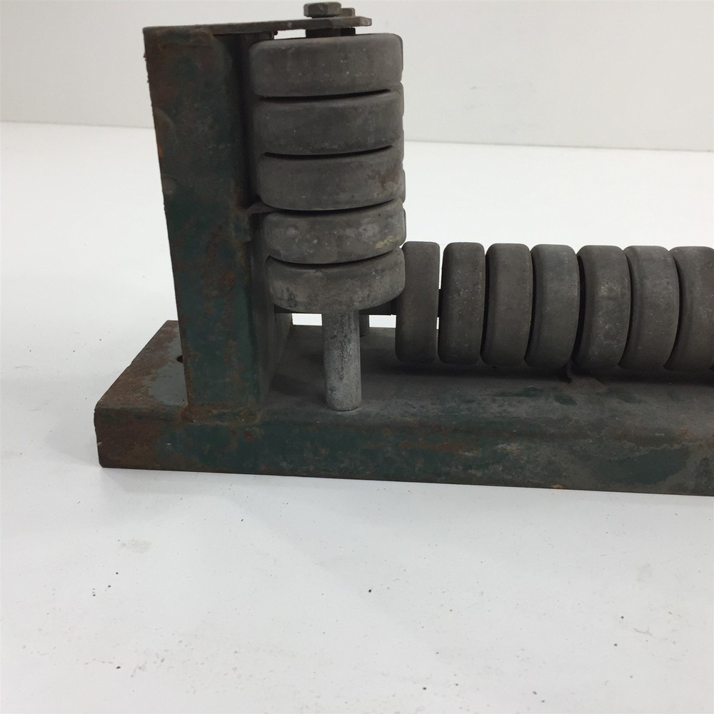 (1) Greenlee 2018-R Radius Cable Roller 21"