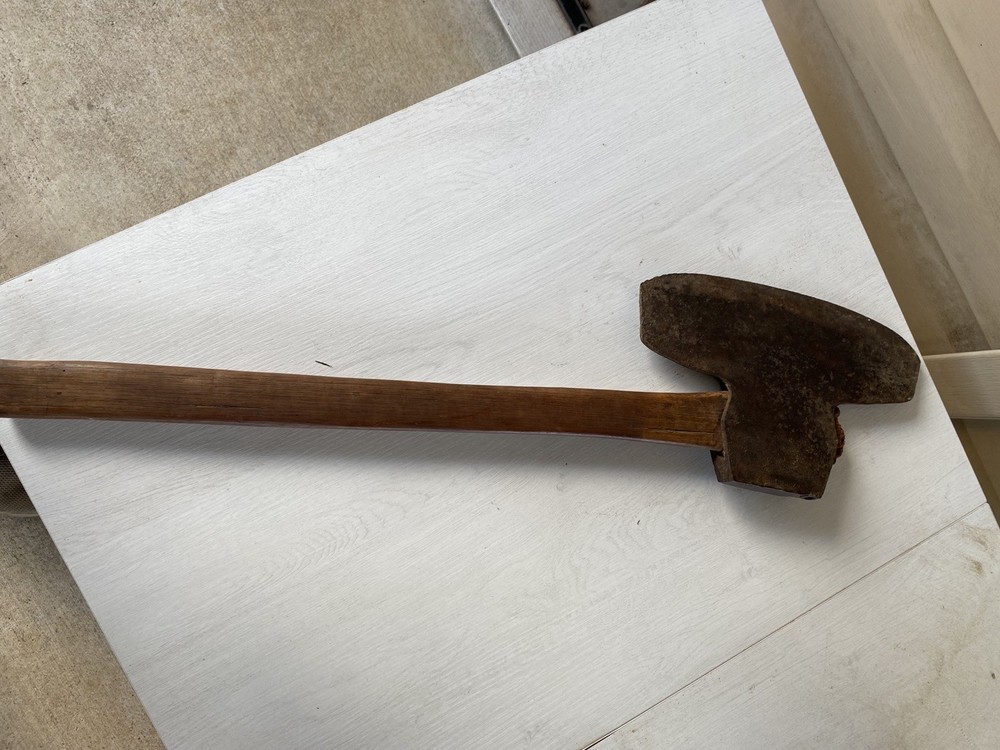 Vintage Broad Axe RAZREDG