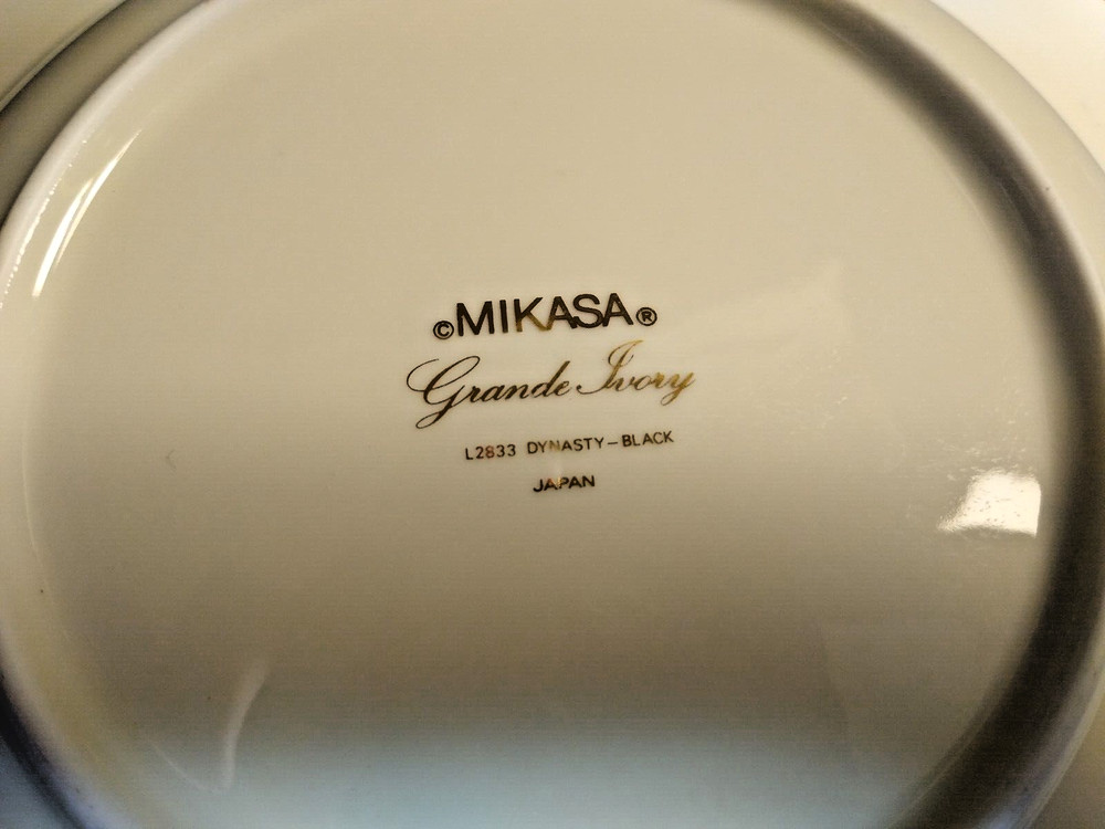 Mikasa Dynasty Black Soup Bowl