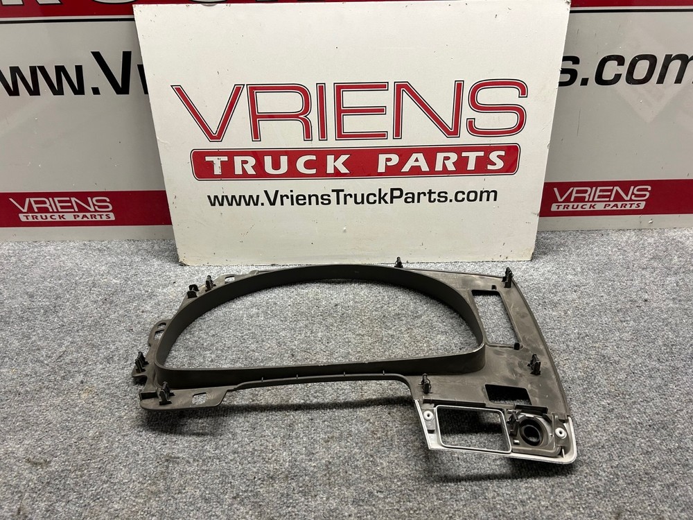 KENWORTH S18-1032-141721 BEZEL-A PANEL ASSY