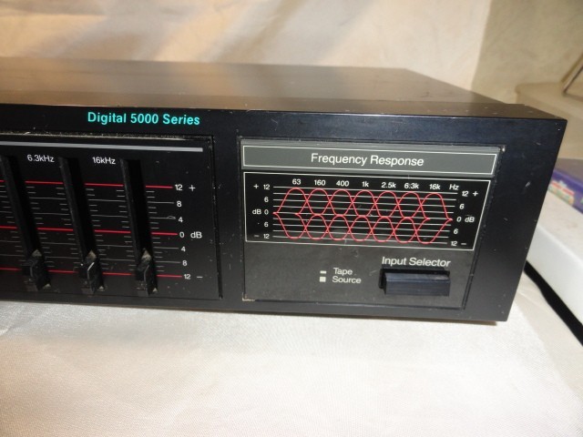 MCS 5000 DIGITAL SERIES STEREO GRAPHIC EQUALIZER MODEL #683-2256E JAPAN TESTED