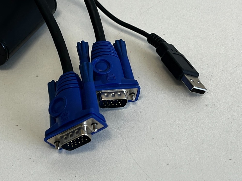 PP8: IOGEAR KVM Switch CS22U