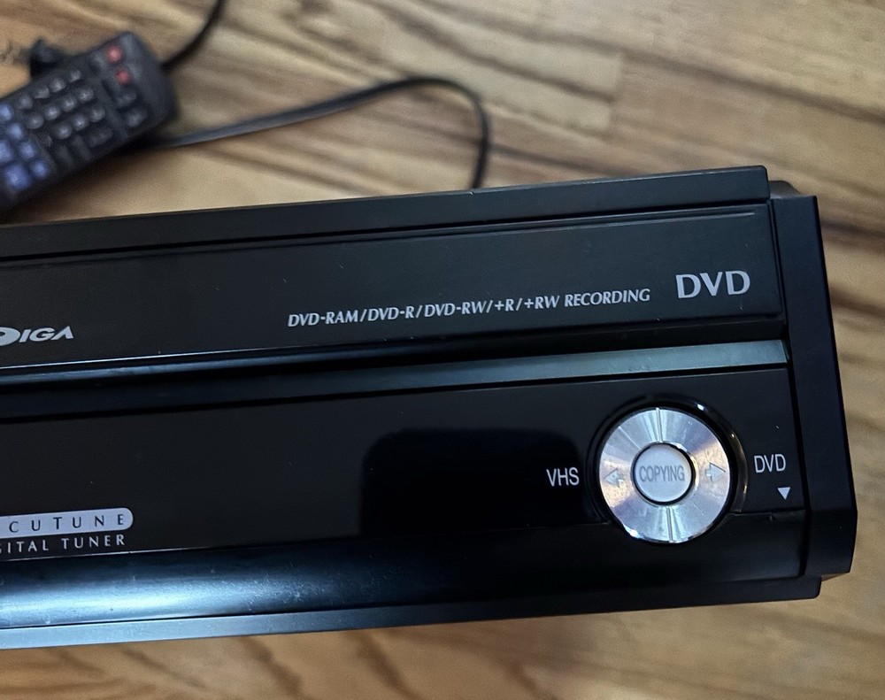 Panasonic DMR-EZ37V VHS/DVD