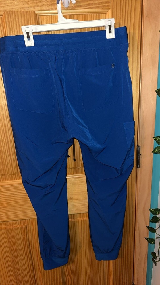 Maevn Scrub Set for Women