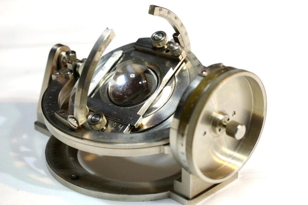 microscope antique Microscope Accessory No. 14 "Leitz Universal Stage UT4" USED