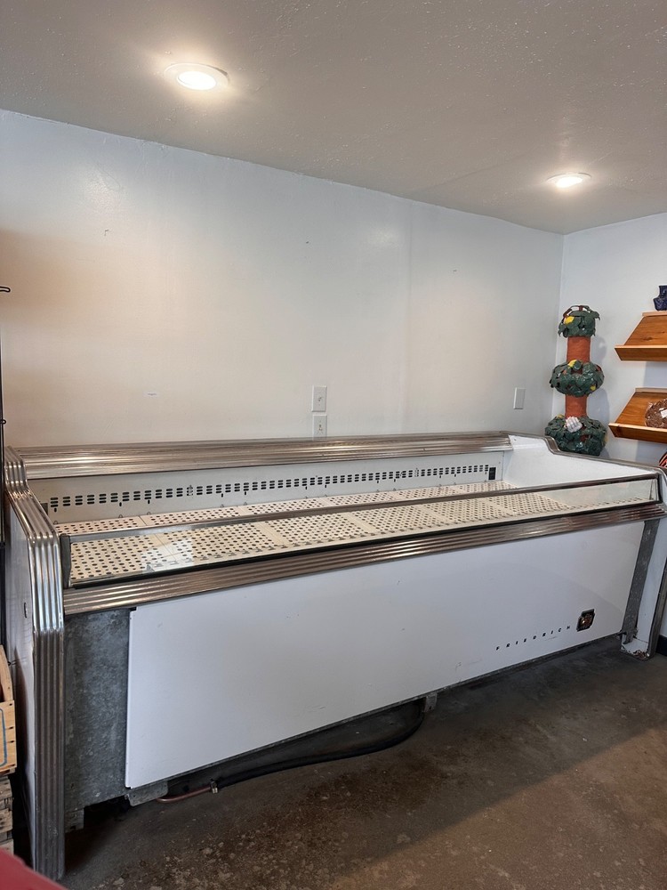 Retro White Enamel Friedrich Open Air Cooler