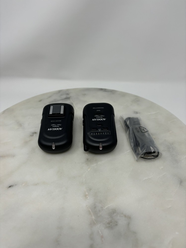 AODELAN FT-8 WIRELESS FLASH TIGGER SET TRANSMITTER & RECEIVER
