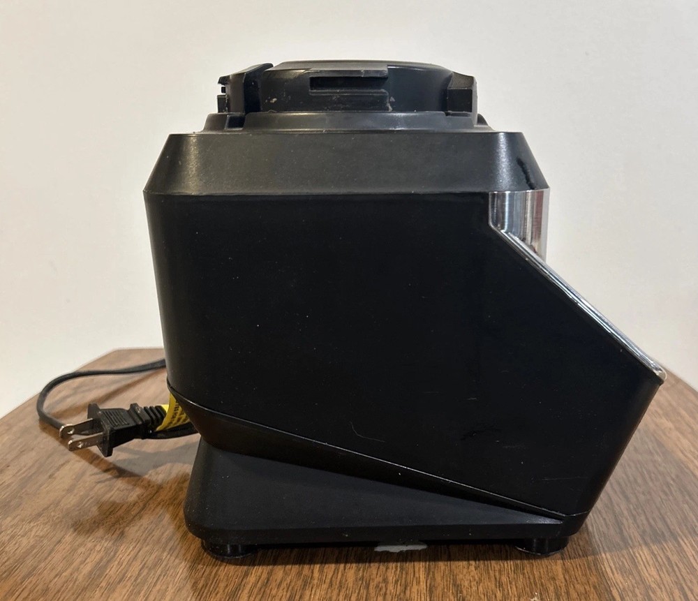 Ninja Professional Plus Food Processor 1000 Watts, 4 Functions, Silver, BASE!!