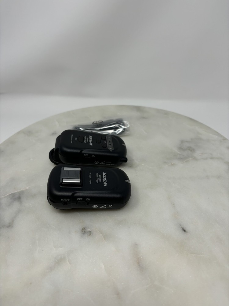AODELAN FT-8 WIRELESS FLASH TIGGER SET TRANSMITTER & RECEIVER