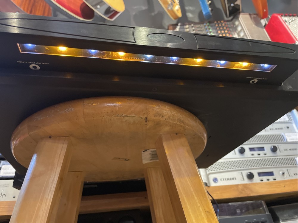 Middle Atlantic LT-1R Rackmount Light Spring Loaded LED Case With Power Supply