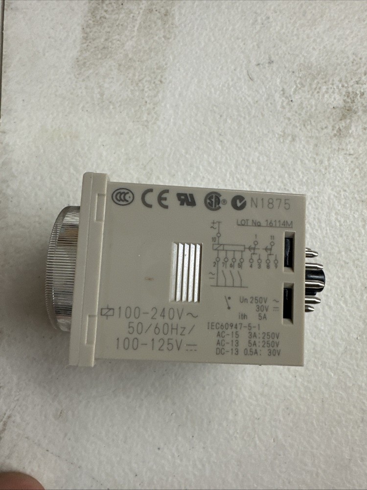 Omron H3CR-A Timer