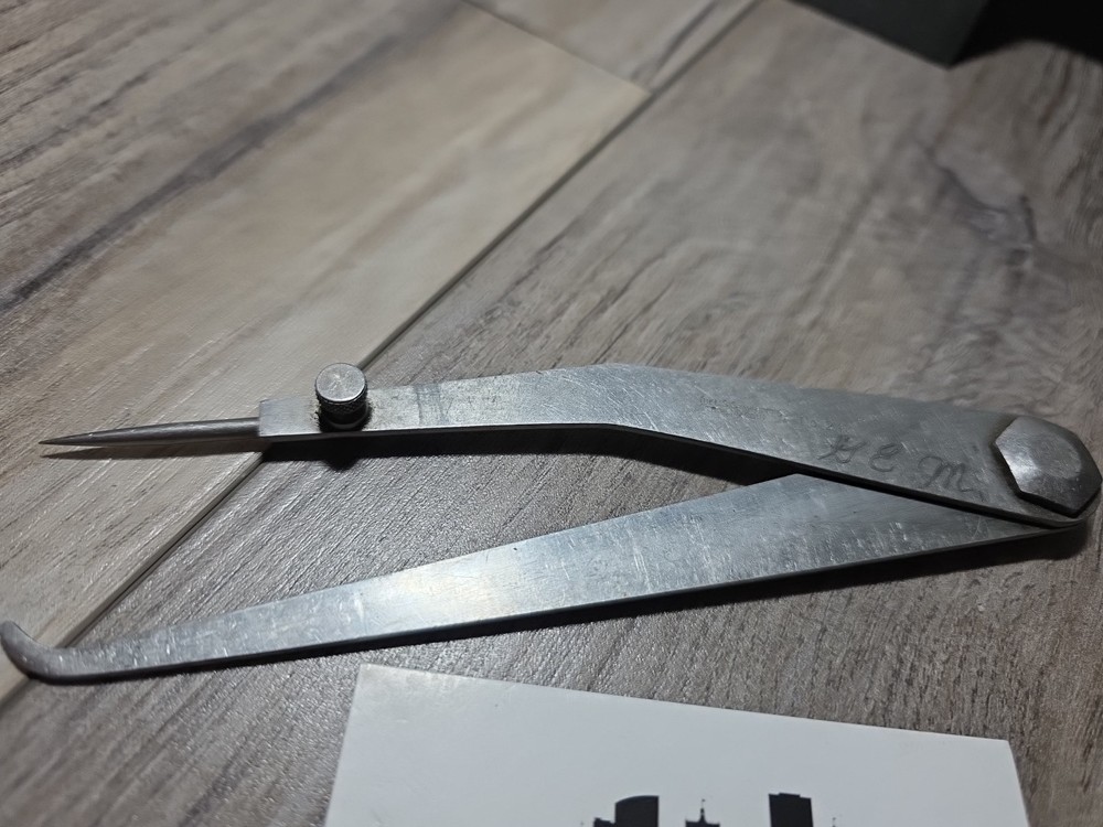 L.S. Starrette No. 243 External Scriber/Caliper 6.5"