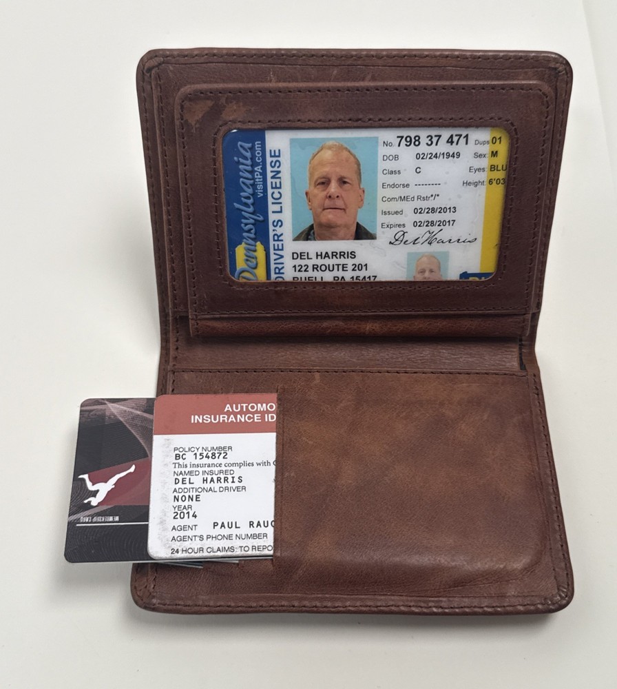 American Rust Amazon Screen Used Del Harris (Jeff Daniels) Wallet & ID