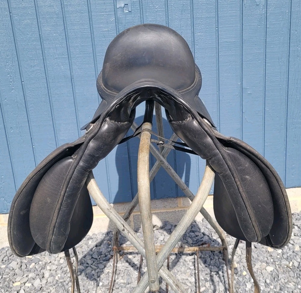 ANKY Dressage Saddle