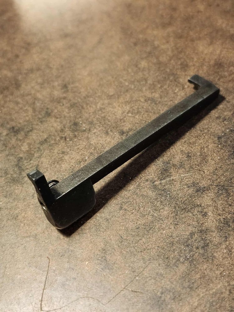 US M1 Garand Clip Latch & Spring, Original (DH225)