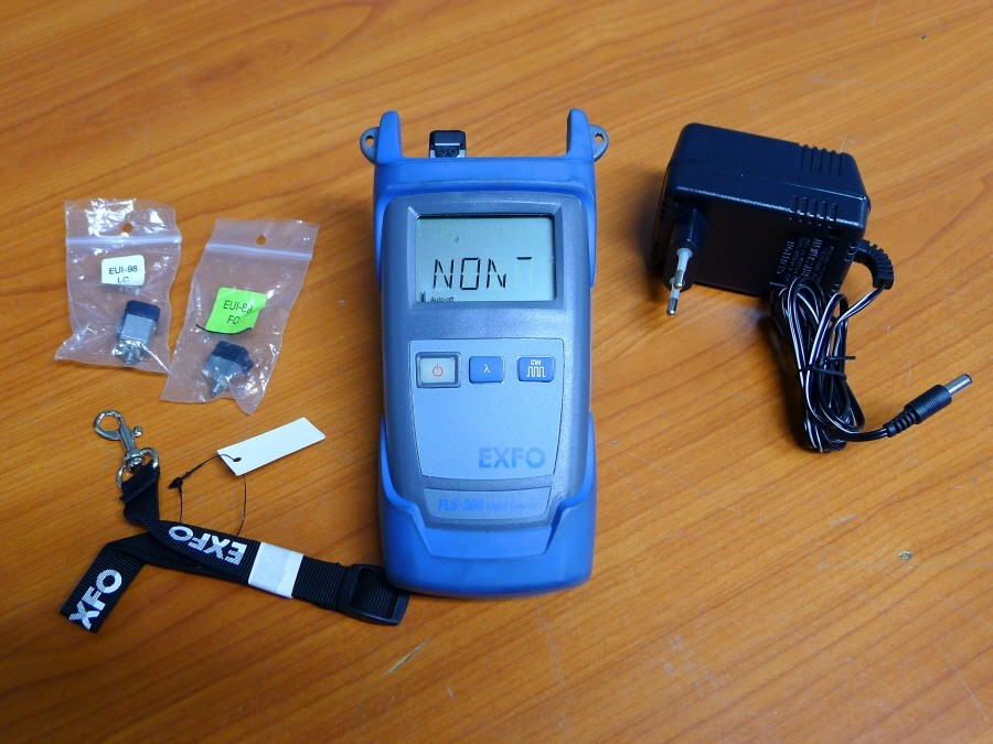 EXPO FLS-300 Light Source NETWORK TESTING OPTICAL