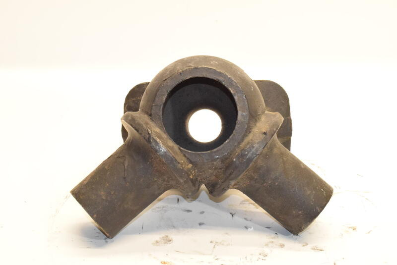 Eaton Torque Rod Bracket 302172 (338-10261)