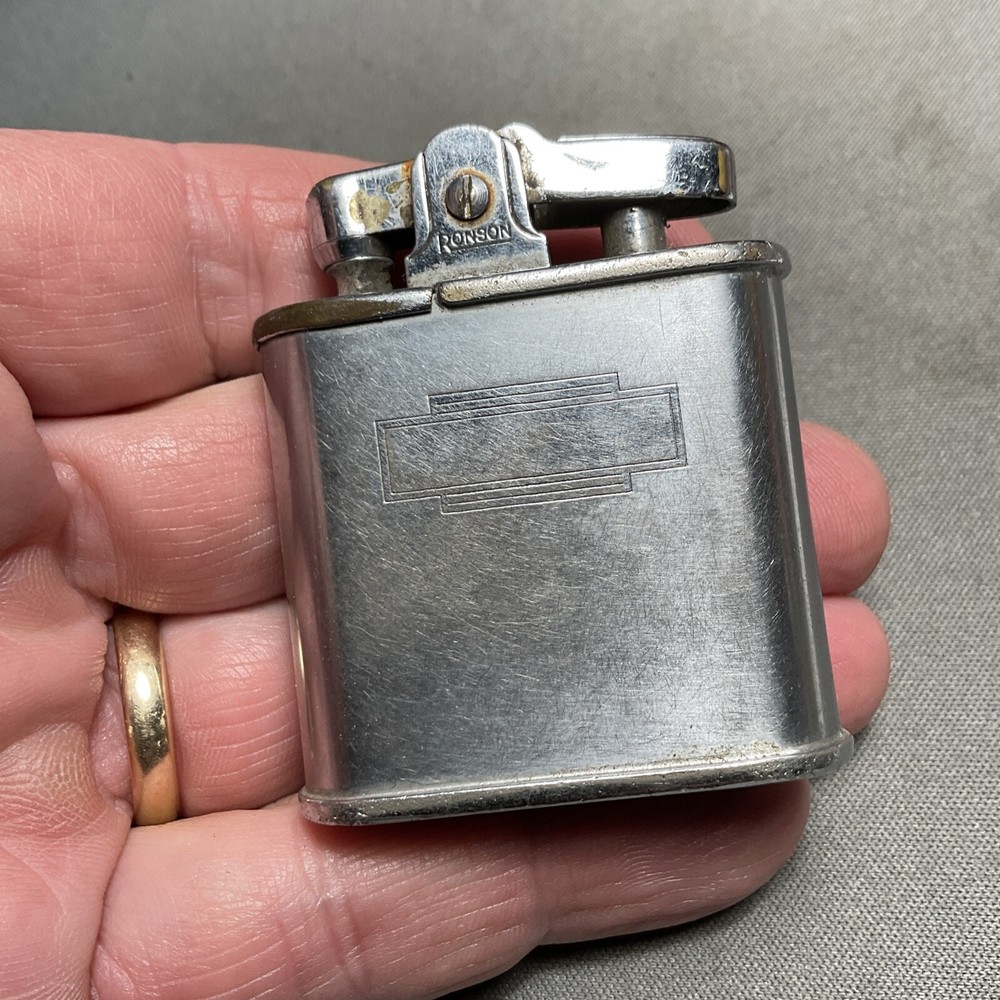 Vintage Chrome Ronson Whirlwind Cigarette Lighter