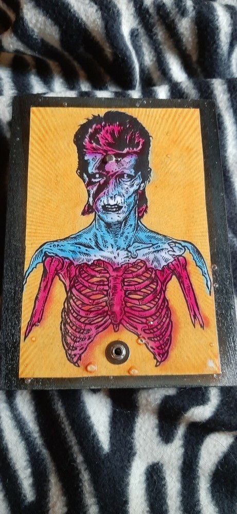 Zombie bowie theremin synthesizer drone circuit bent