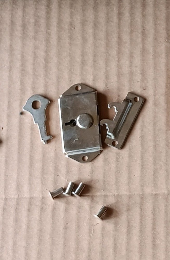 Fellini Original Case LOCK Set