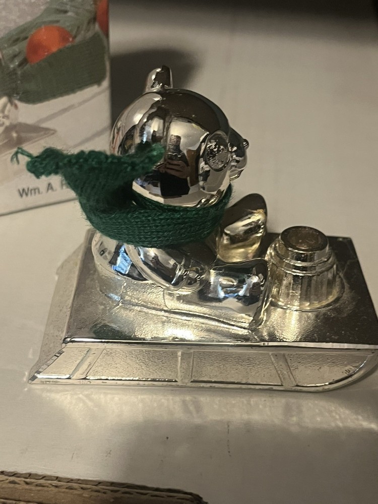 Wm. A. Rogers Silverplate Panda Light Candle Holder, original box.