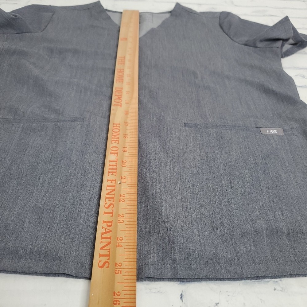 Figs Scrub Top Womens Medium Casma Three Pocket Gray Graphite Short Sleeve