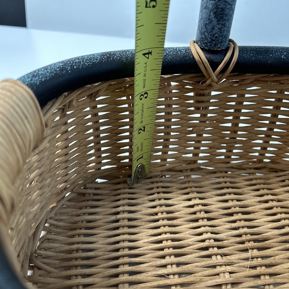 Wicker Basket Flat Bottom Top & Handle Sponged Leaf Shaped Metal On Front