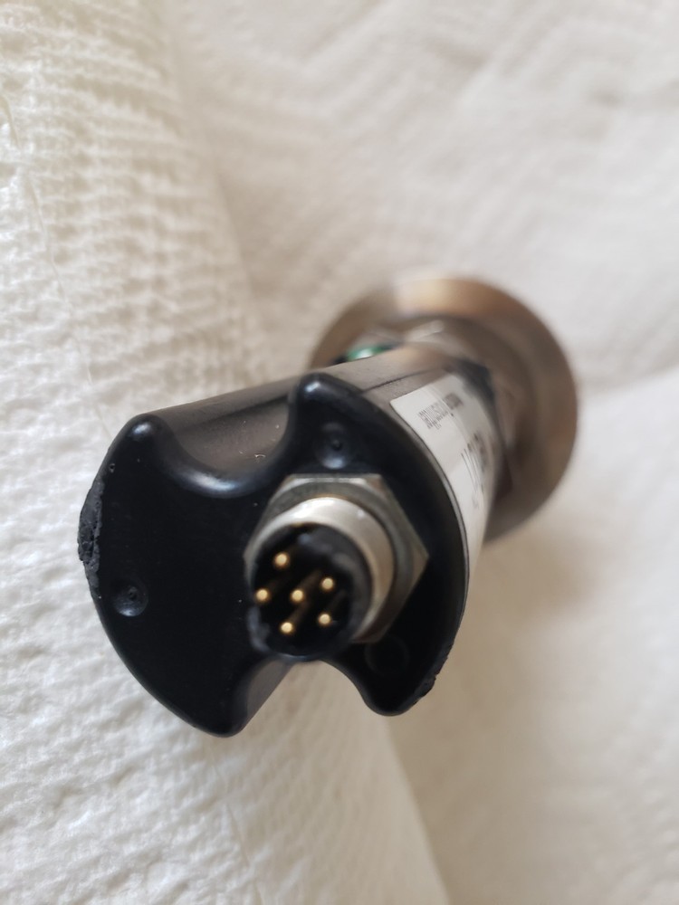 VERIDRI GE MOISTURE TRANSMITTER 4XIP67, "Plastic Missing Off Connector"