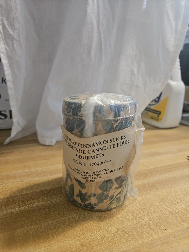 Vintage Gourmet Cinnamon Sticks Sealed In Tin