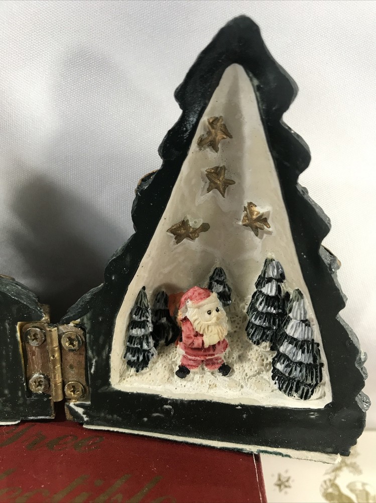 Tree Collectible ~ Windsor Collection 3.5” ~ Opening Hinge 3d