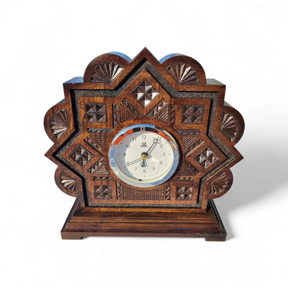 Handmade Walnut Mantel Clock Silent Quartz Wooden Tabletop Decor