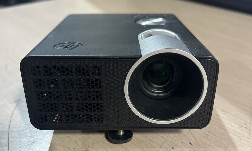 HP 586487-001 DLP NOTEBOOK POCKET PROJECTOR