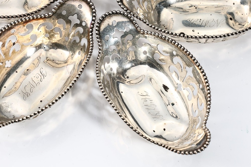 Vintage Five Gorham Sterling Silver Nut Dishes