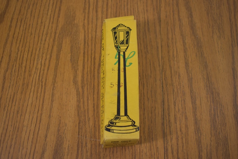 MARX LIGHTED BOULEVARD LAMP POST With Original Box No. 074 Model Train Accessory