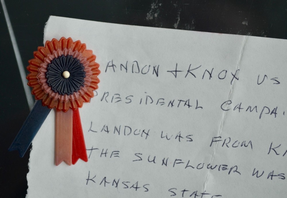 Vintage WWII Victory Pin with Note