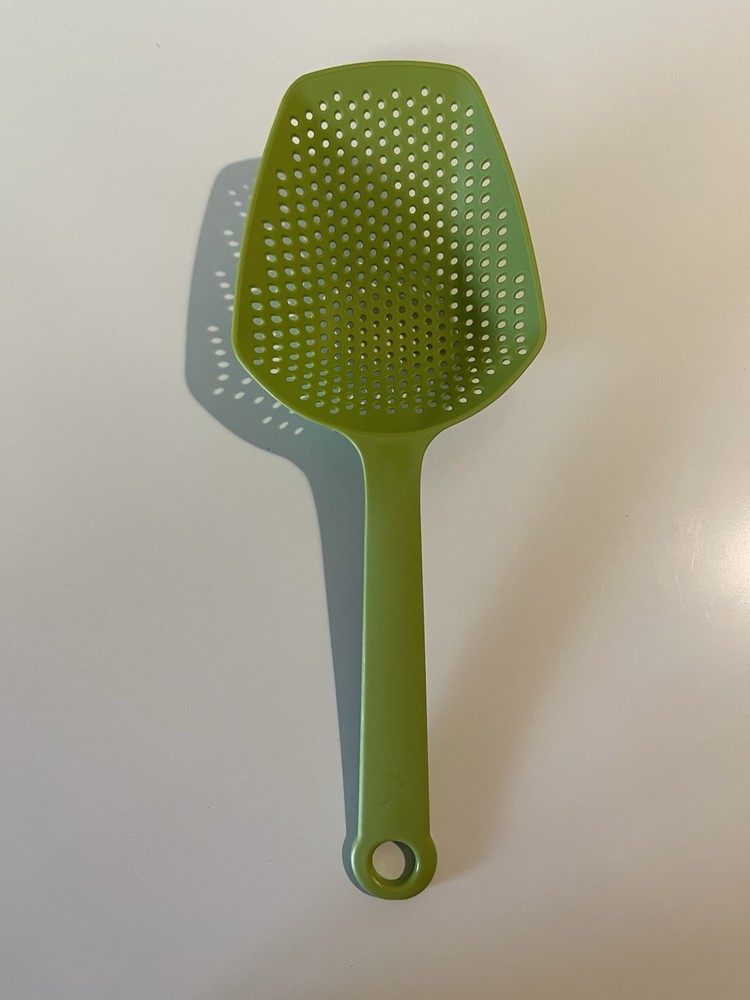 Kitchen Discovery Colander/Strainer Scoops 2 Pc. Set