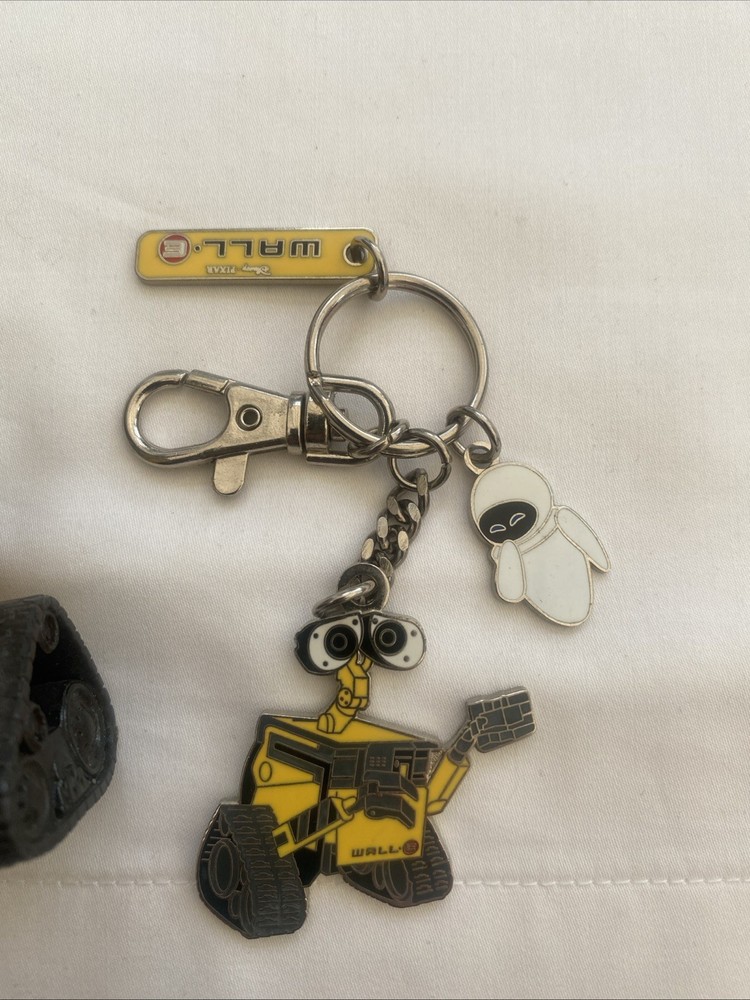 Wall E Wall-E Disney Pixar Character & Key Ring Evie Thinkway Keyring Disney