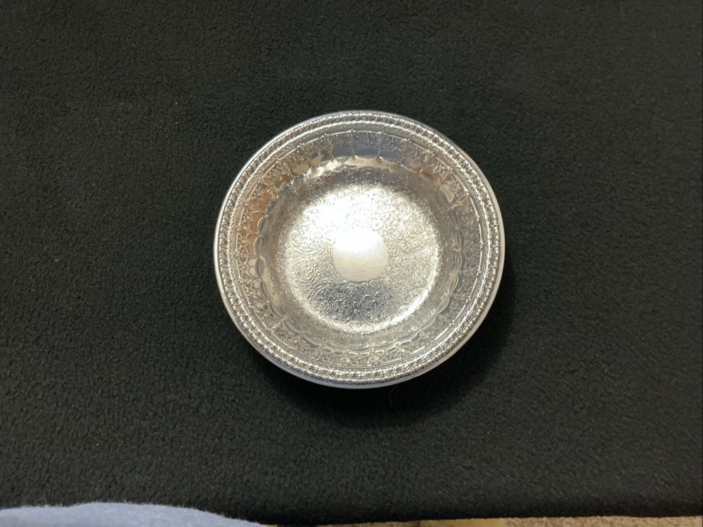 Vintage Reed & Barton Silverplate 6.25” Bowl Engraved Pattern 1302