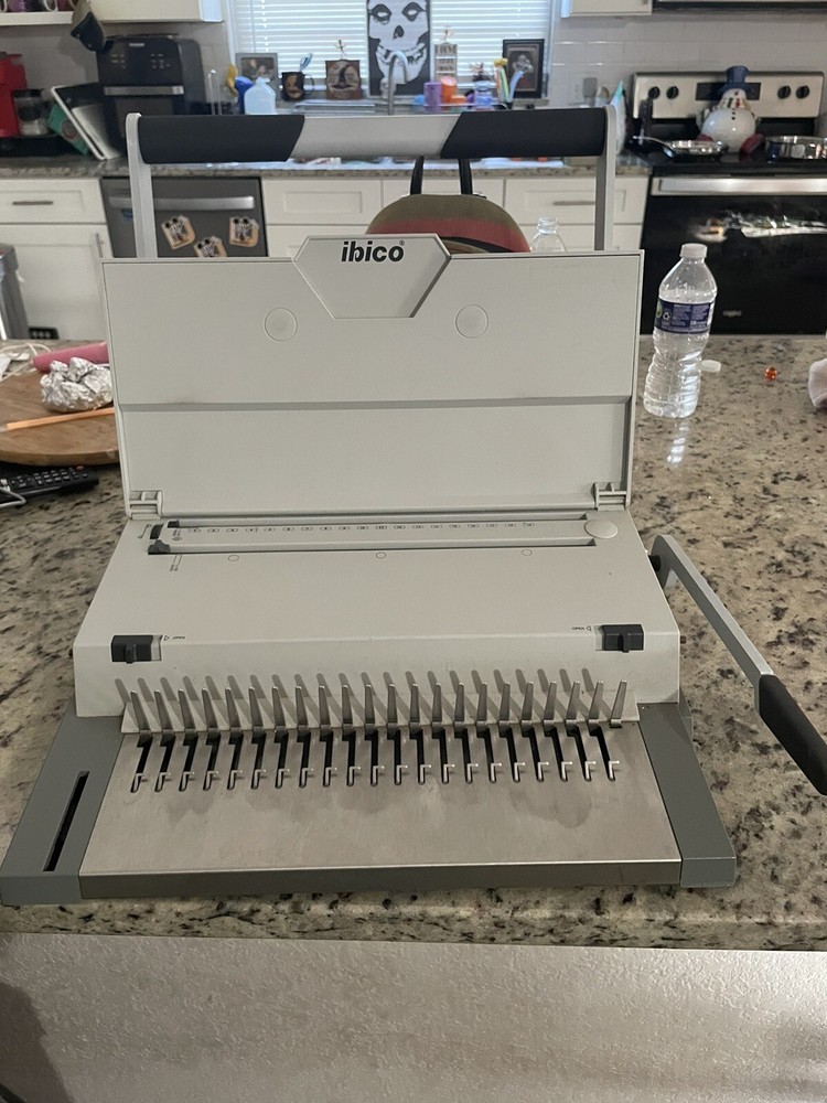 Ibico Ibimatic Manual Heavy Duty Punch / Comb Binding Machine Works Great