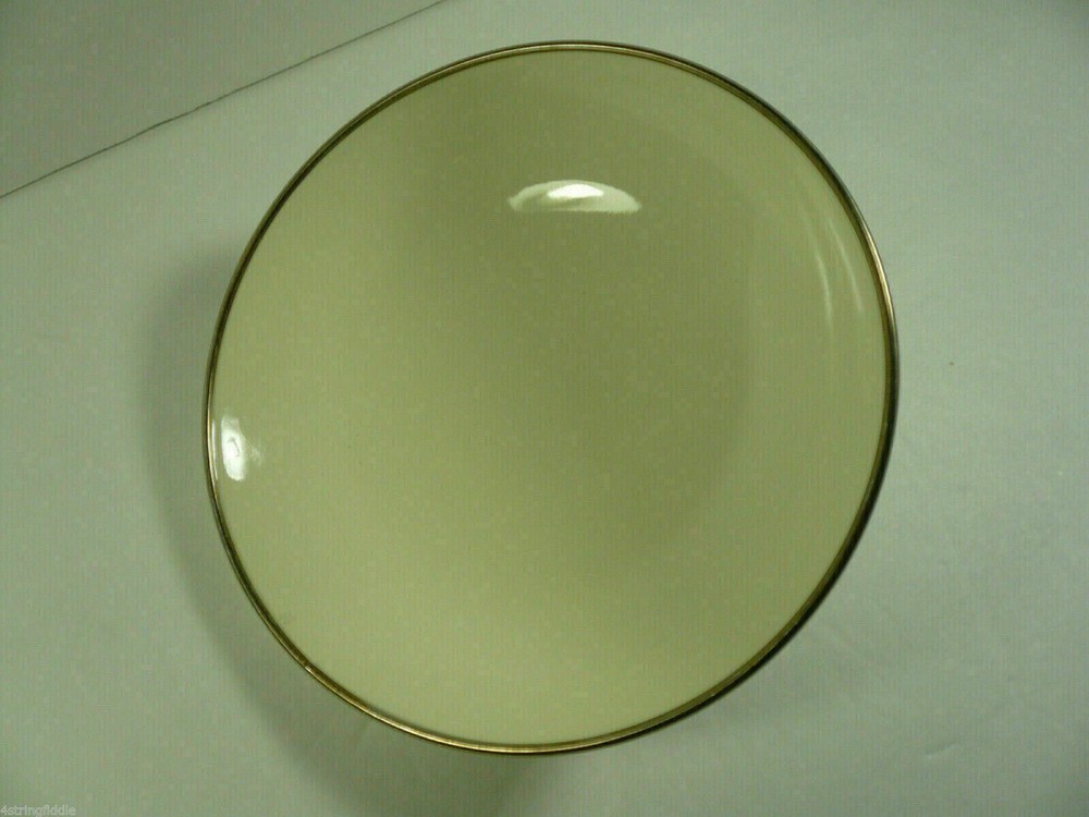 VINTAGE GERMAN ENAMELWARE - 7¼" DIAMETER LID - IN EXCELLENT CONDITION!