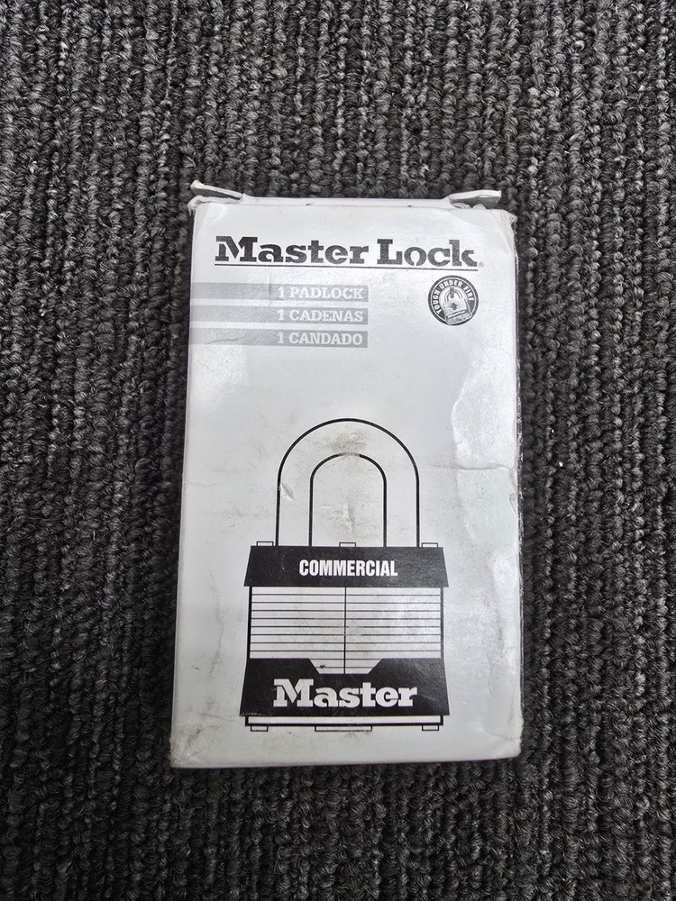 MASTER LOCK 5KA: Keyed Padlock 15/16" Rectangle Silver