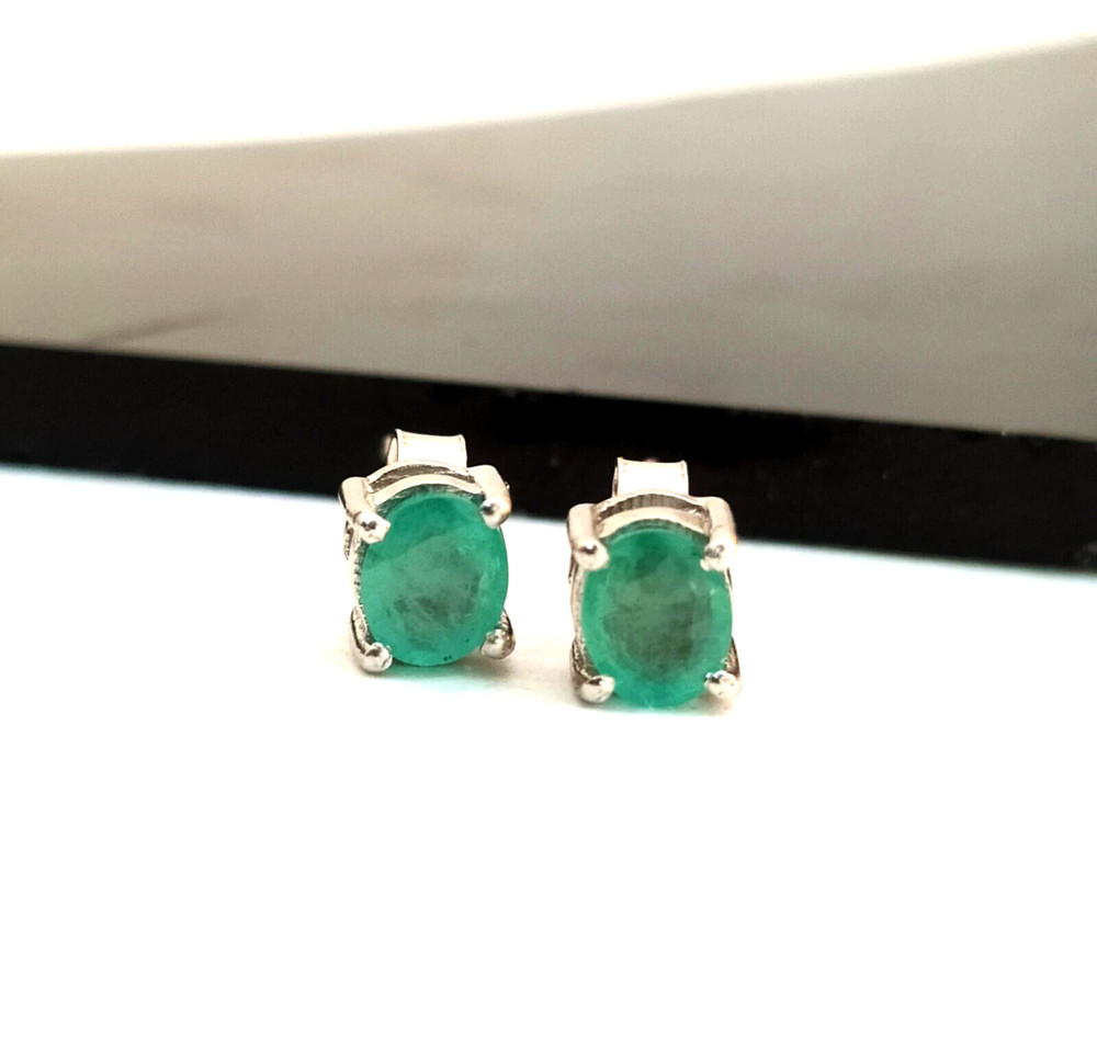 Emerald Silver 925 Stud,Oval Dainty Stud,925 Sterling Silver Stud,Handmade Stud