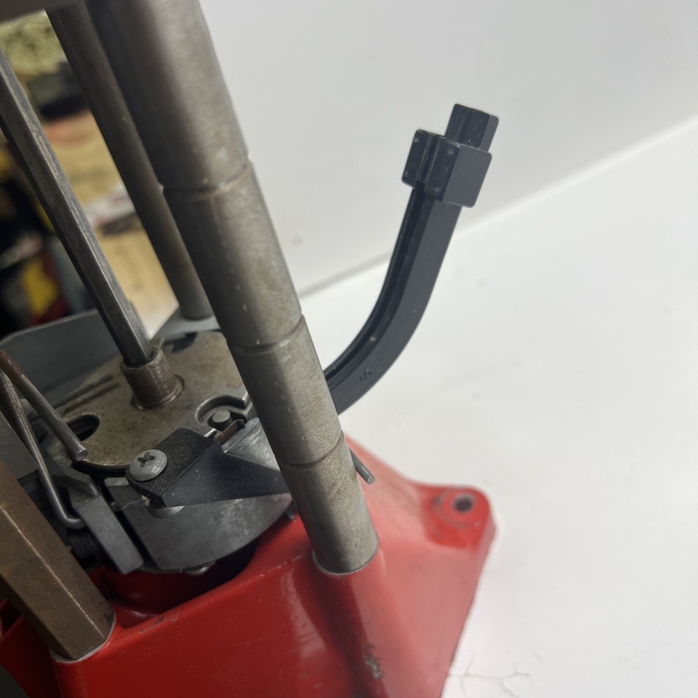Reloading press withe mounting bolts
