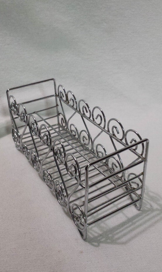 Rectangular Silvertone Sm Metal Makeup Organizer for Vanity Tabletop Pre-owned
