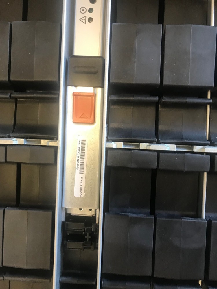 EMC VRA60 DAE-60 SAS 60-Bay ECS U400E Storage Array Enclosure 303-172-002d